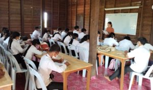 Remedial Khmer class at Srayang Learning Center